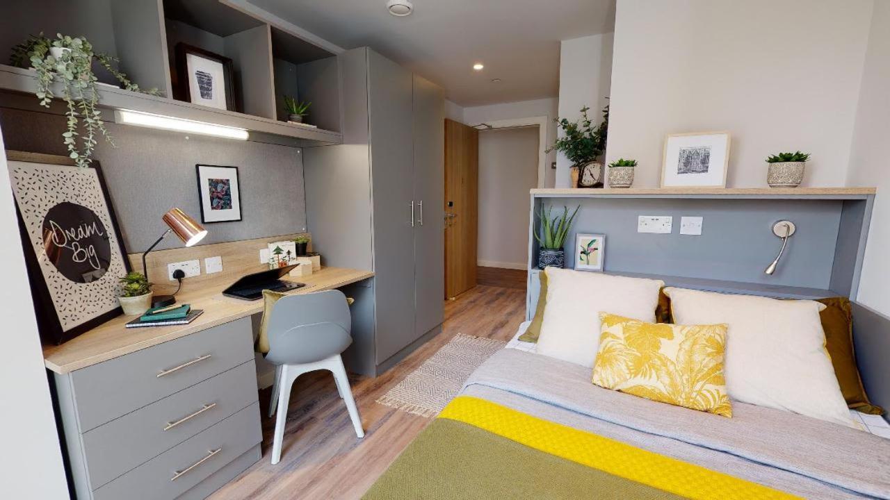 Iq Altus House Leeds Apartment Leeds  Exterior photo